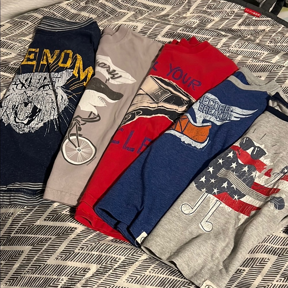 Wes and Willy size 4 Graphic T-Shirts bundle